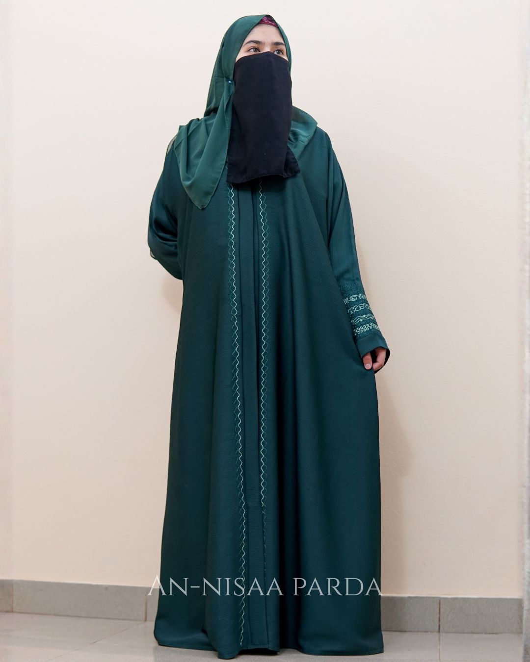 Full length view of plain abaya with arabesque satin embroidered sleeves